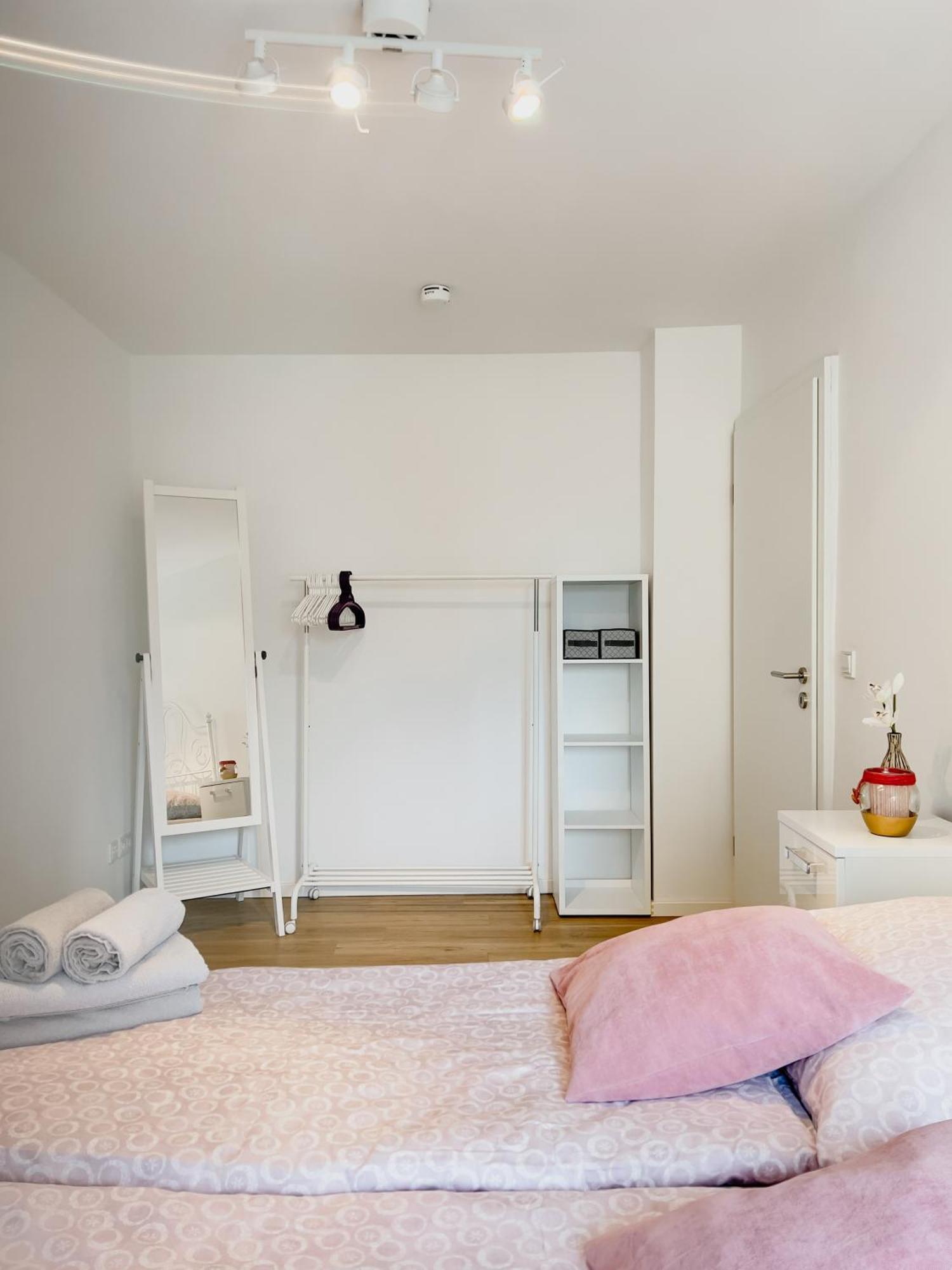 Schoene Helle & Gemuetliche Wohnung In Altstadtnaehe Erfurt Cameră foto